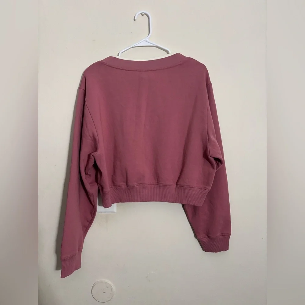 Victoria's Secret PINK Size‎ M V Neck Sweatshirt New with Tags